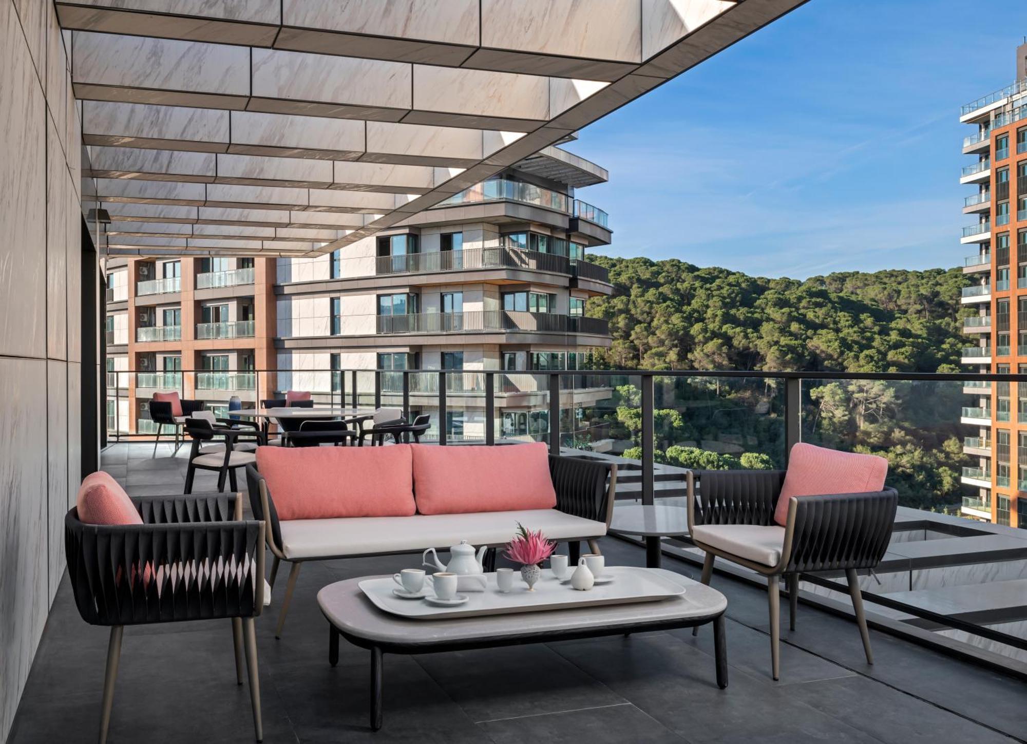 Отель Moevenpick Living Istanbul Saklivadi Экстерьер фото