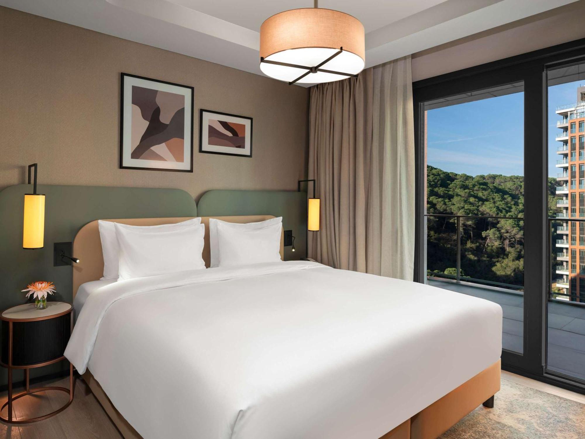 Отель Moevenpick Living Istanbul Saklivadi Экстерьер фото
