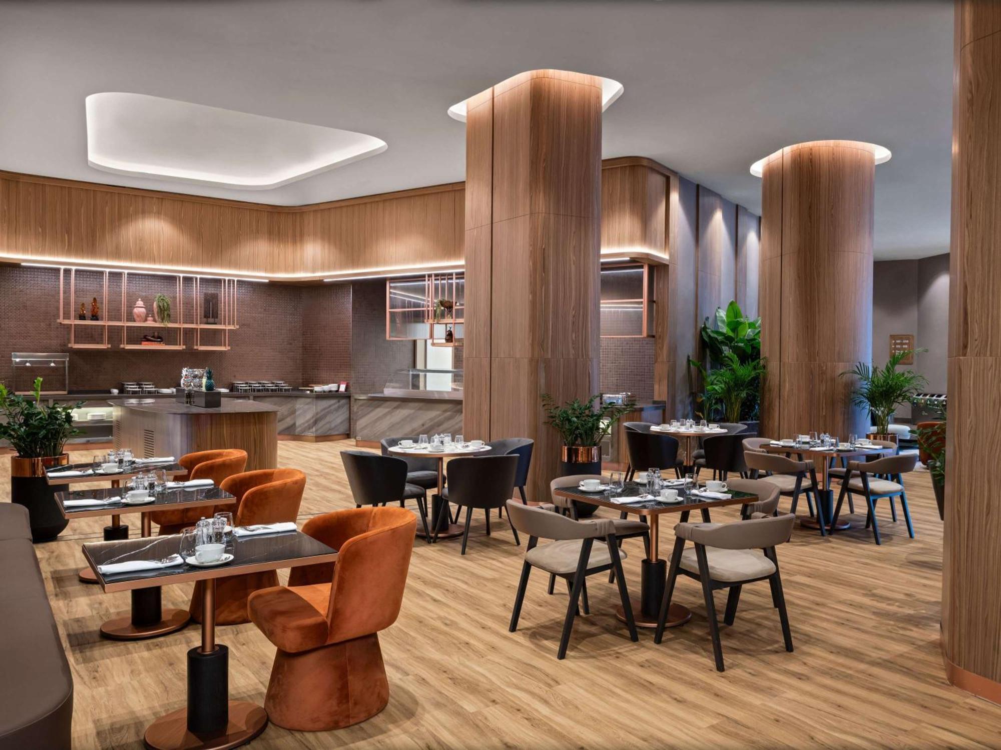 Отель Moevenpick Living Istanbul Saklivadi Экстерьер фото