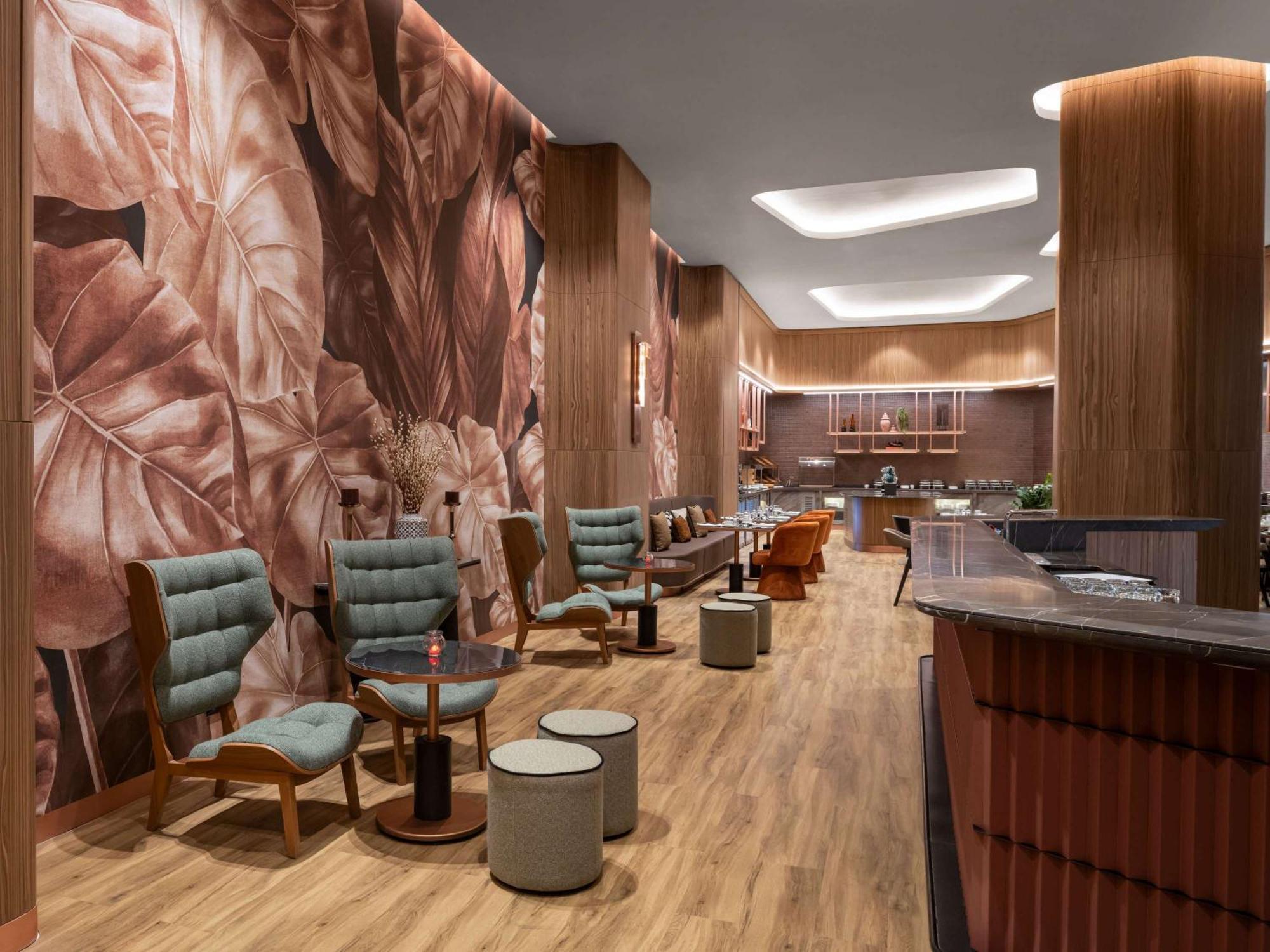 Отель Moevenpick Living Istanbul Saklivadi Экстерьер фото