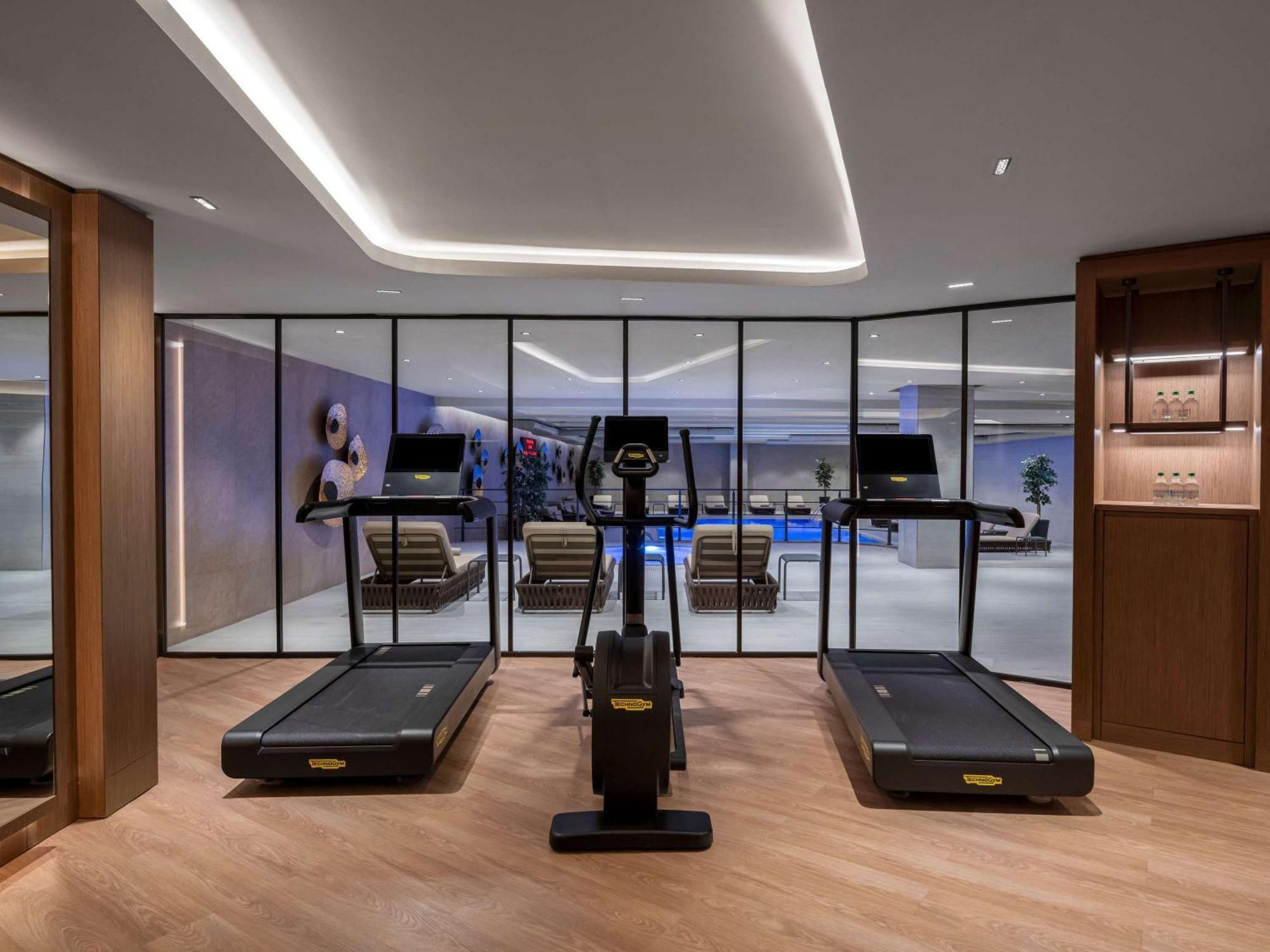 Отель Moevenpick Living Istanbul Saklivadi Экстерьер фото