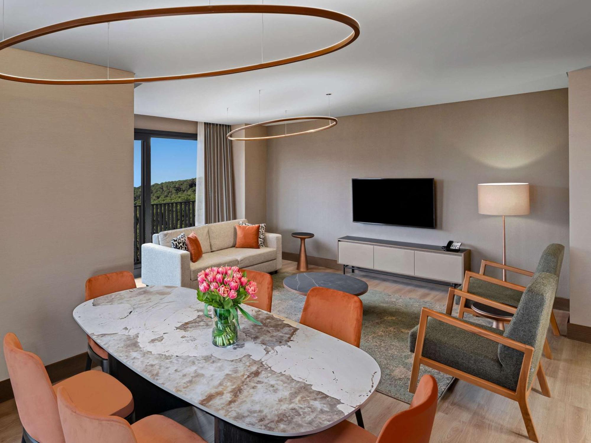 Отель Moevenpick Living Istanbul Saklivadi Экстерьер фото