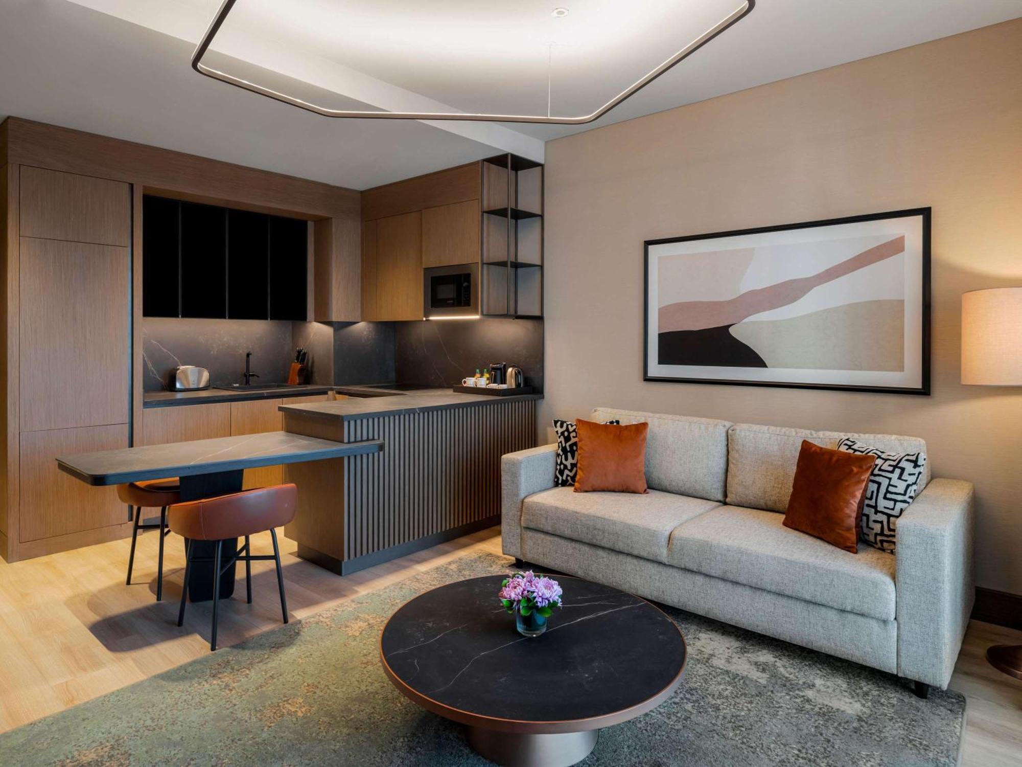 Отель Moevenpick Living Istanbul Saklivadi Экстерьер фото
